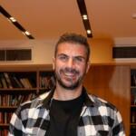 Άκης Πετρετζίκης