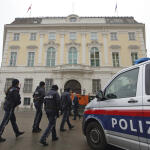 Βιέννη: Έκαψαν Ζωντανό Τον Γιο Του Αντιδημάρχου Χαρκόβου