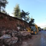 Λεωφόρος Αθηνών: Κλειστές Δύο Λωρίδες Λόγω Κατολίσθησης