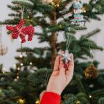 XMAS Nails: Μανικιούρ Με Χριστουγεννιάτικη Πινελιά