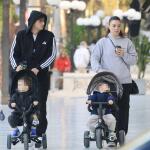 Ρότα: Βόλτα με τη σύζυγο και τον γιό τους