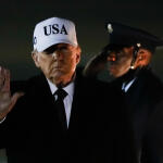 Τραμπ: Η Άμυνα Της Γροιλανδίας Είναι Δύο Έλκυθρα Με Σκύλους