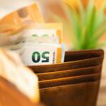 Αυξήσεις στους μισθούς των εργαζομένων στον ιδιωτικό τομέα – Παραδείγματα