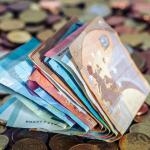 Αυξημένοι μισθοί από σήμερα: Ποιοι κερδίζουν