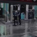 Αχαρνές: Καρέ Καρέ Ένοπλη Ληστεία Σε Πρατήριο Καυσίμων