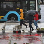 Καιρός Τσικνοπέμπτη: Δύο φάσεις κακοκαιρίας