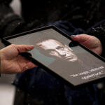 Ναβάλνι κορνίζα