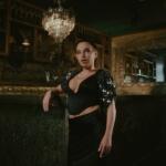 «Καψούρα έχεις»: Η Έλενα Χάρου κάνει δυναμικό ξεκίνημα