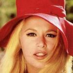 Αλίκη Βουγιουκλάκη