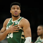 Αντετοκούμπο:  Στους Βραβευμένους του Ευρωπαϊκού Τάγματος