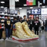 Τραμπ: Λάνσαρε Χρυσά Sneakers Που Κοστίζουν 180.000 Δολάρια