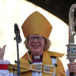 Η γυναίκα Σάρα Μάλαλι Αρχιεπίσκοπος της Αγγλικανικής Εκκλησίας