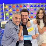 Τροχός Της Τύχης: Έλυσε Τον Γρίφο Κι Έφυγε Με Το Αυτοκίνητο