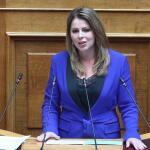 Παπακώστα: Ζητώ Άρση Ασυλίας - Δε Θα Είμαι Ξανά Υποψήφια