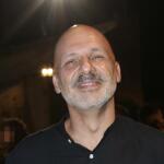 Μουτσινάς- Χοροζίδου: Βόλτα Στο Κέντρο Της Αθήνας