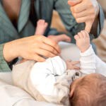 Νταντάδες Της γειτονιάς: Ποιοι Δικαιούνται Ως 500 Ευρώ