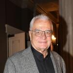 Πρετεντέρης: Στο θέατρο με τη σύζυγό του