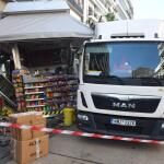 Θεσσαλονίκη: Φορτηγό Έπεσε Πάνω Σε Περίπτερο