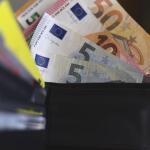 Ακατάσχετος Λογαριασμός Στα 1.600€ - Ποιες Οφειλές Αφορά