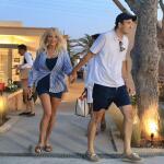 Σκορδά-Αθανασιάδης:Στο Pre-wedding Party Οικονομάκου-Τσερέλα
