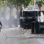 Αλβανία: Επεισόδια Έξω Από Τη Βουλή Για Το Θέρετρο Κούσνερ