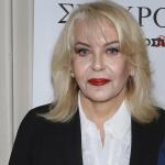 Σεμίνα Διγενή: Κρατάει Αγκαλιά Τον Εαυτό Της Μωρό