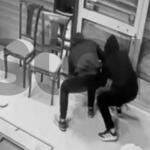 Πειραιάς: Bίντεο Από Την Κλοπή Σε Κοσμηματοπωλείο