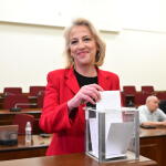 Ρένα Δούρου: Εξελέγη Πρόεδρος Της ΚΟ ΣΥΡΙΖΑ