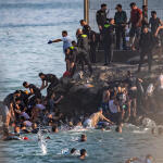 Θέουτα: 18 νεκροί, στρατός και σύγκρουση Ισπανίας - Ιταλίας