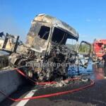 Σύγκρουση Φορτηγών Στην Αθηνών - Λαμίας: Νεκρός Ένας Οδηγός