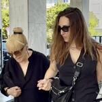Κηδεία Λάκη Χαλκιά: Συντετριμμένη Η Σύζυγός Του