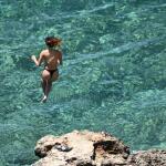 Ηλεία: Μητέρα Τραυματίστηκε Όταν Έκανε Βουτιά Στη Θάλασσα