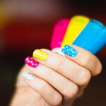 Dot Manicure Nail Art