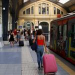 Δεκαπενταύγουστος: Πώς κινούνται μετρό, λεωφορεία, τραμ, τρόλεϊ
