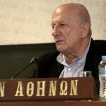 Αντώνης Πανούτσος: Στη ΜΕΘ Με Ιό Δυτικού Νείλου