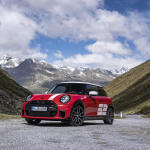 Το MINI 1965 Victory Edition τιμά την ιστορική νίκη στο Ράλι Μόντε Κάρλο