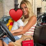Σπυροπούλου: Οικογενειακές Διακοπές Στη Ρόδο