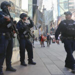 Times Square: 49χρονη Μαχαίρωσε 2 Άτομα Και Έπεσε Νεκρή