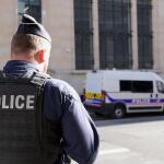 Γαλλία: Σκότωσε Τα Παιδιά & Την Πεθερά Του Κι Αυτοκτόνησε
