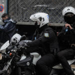 Θεσσαλονίκη: Έβαλε φωτιά στην πόρτα της γειτόνισσάς της και την απείλησε