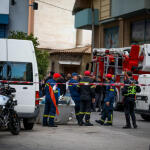 Κολωνός Έκρηξη: Σε ποινικούς στρέφονται οι έρευνες