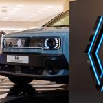 Renault 4 E-Τech electric Canvas Roof σε... βιτρίνα