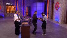 MasterChef: Ο Άγγελος Χόρεψε Με Τον Πάνο Ιωαννίδη