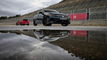 Golf GTI EDITION 50: Η νέα έκδοση βάζει...«φωτιά» στην άσφαλτο