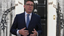 Βρετανία: Ο Άντι Μπέρναμ Νέος Πρωθυπουργός Στη Θέση Στάρμερ