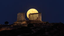 Πανσέληνος Αυγούστου