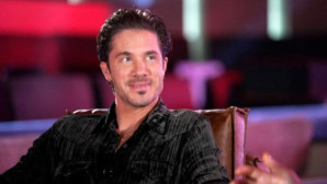 Νίκος Οικονομόπουλος