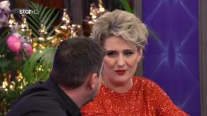 First Dates: Ο Δημήτρης Έφερε Δώρο Στο Πρώτο Ραντεβού!