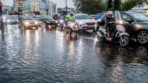 Κακοκαιρία Adel: Άνοιξαν Οι Ουρανοί Στην Αττική