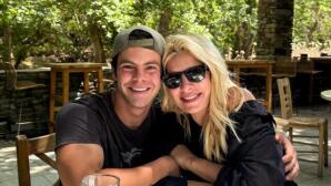 Μενεγάκη: Ο Γιος Της Άγγελος Λάτσιος Έγινε 23 - Οι Ευχές Της